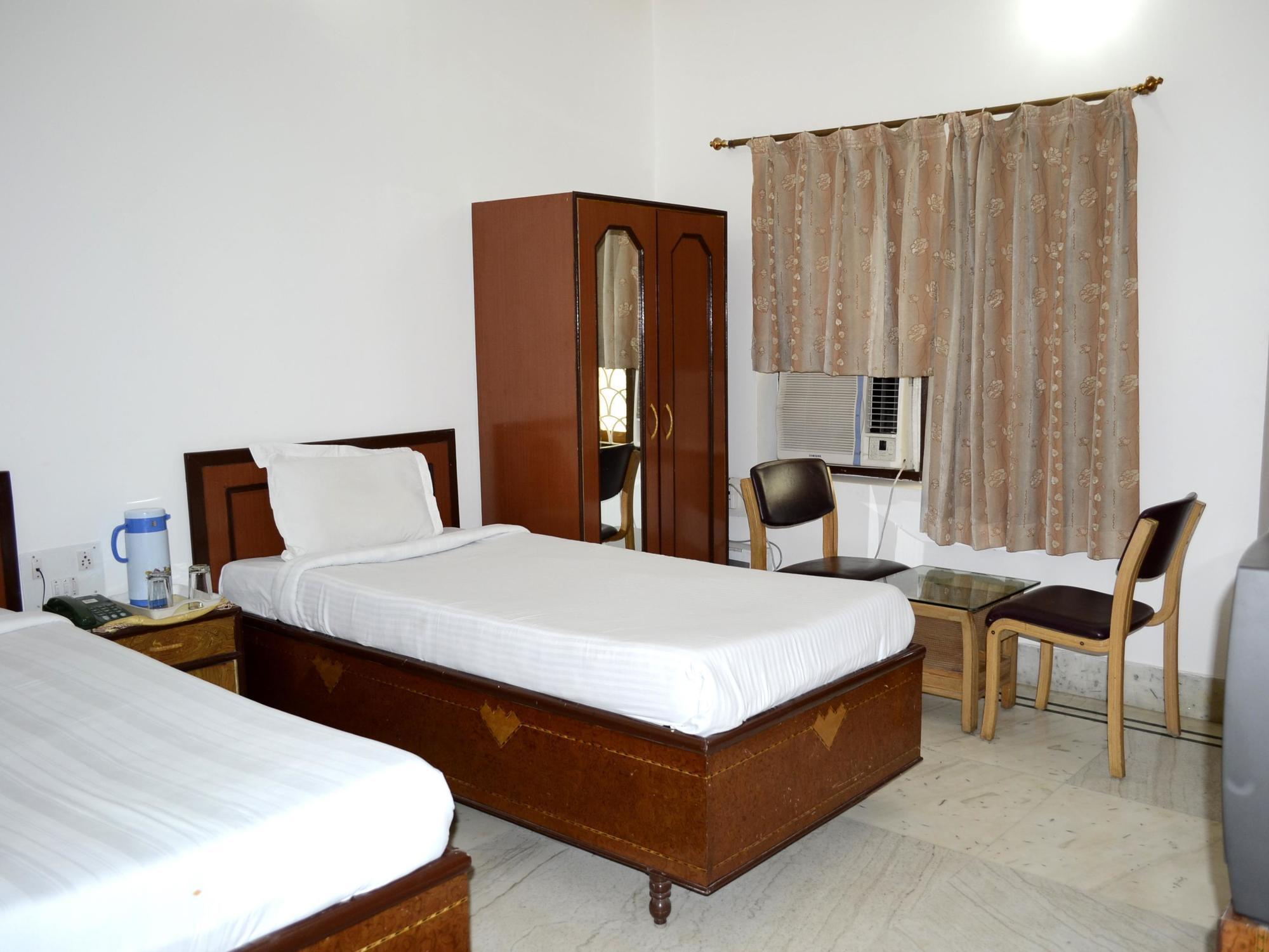 Hotel Tokyo Vihar Бодх-Гая Экстерьер фото