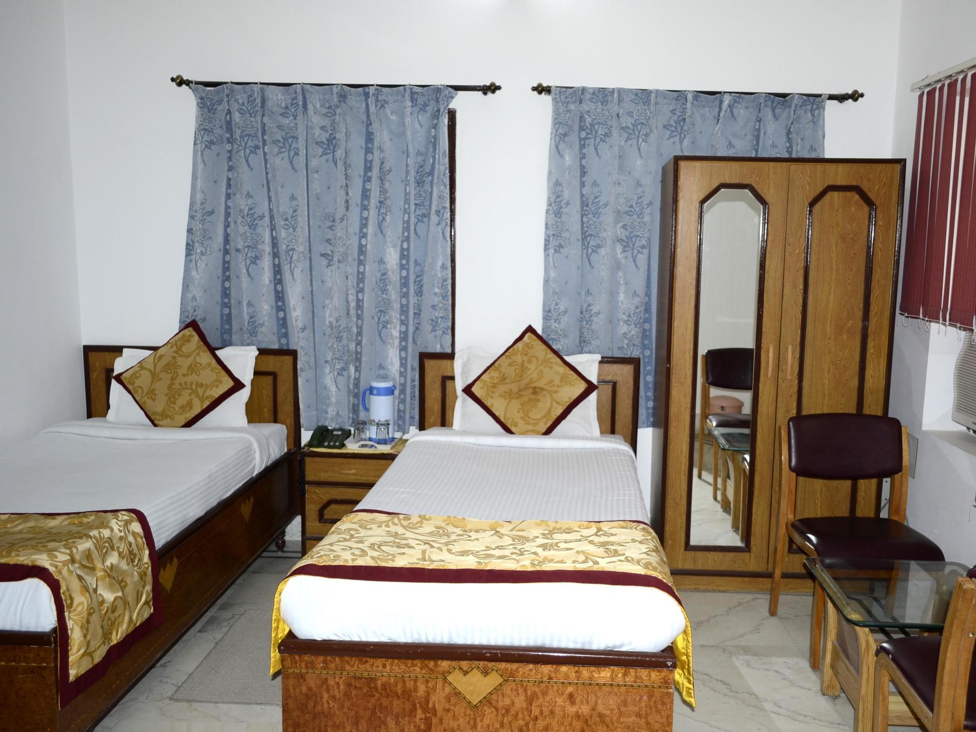 Hotel Tokyo Vihar Бодх-Гая Экстерьер фото