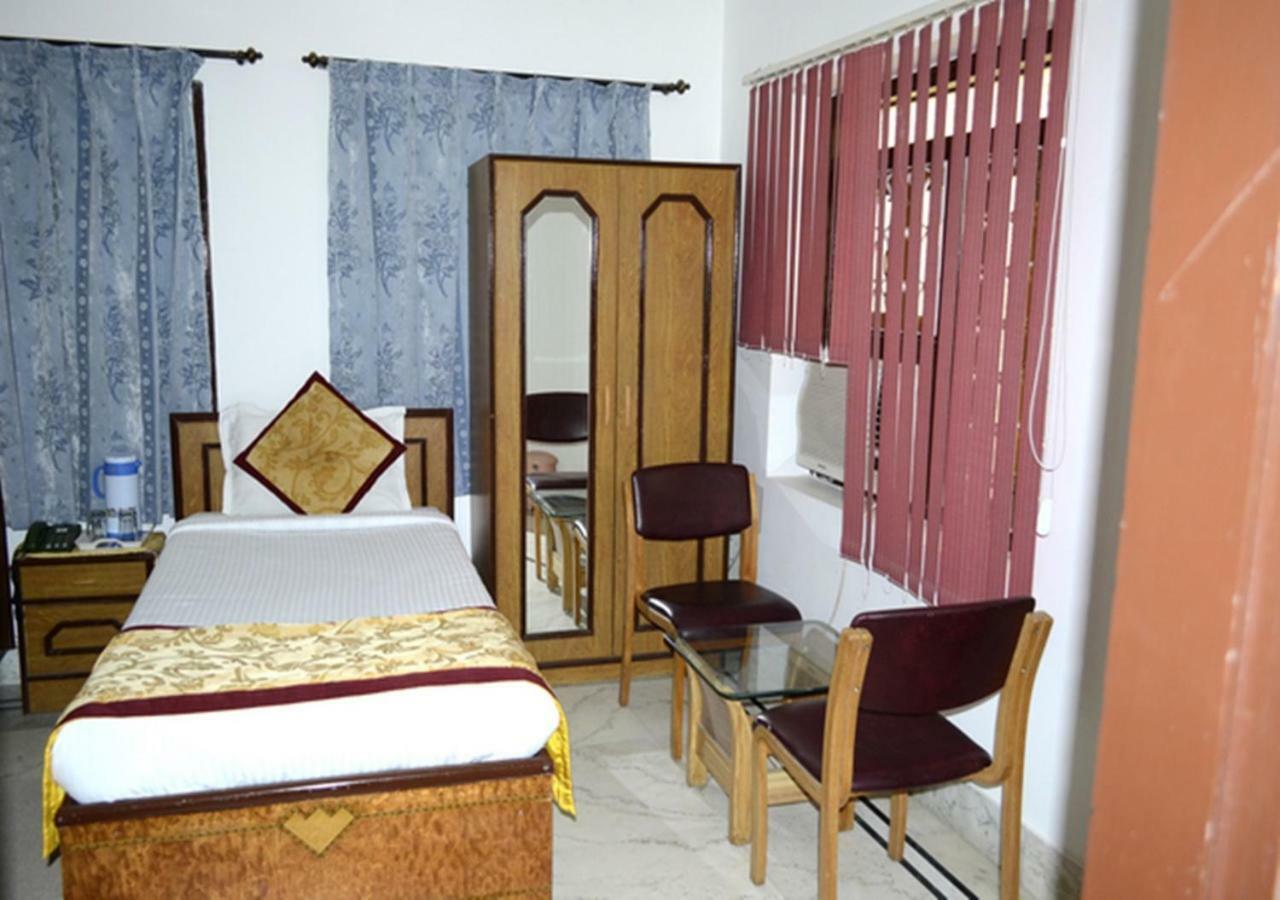Hotel Tokyo Vihar Бодх-Гая Экстерьер фото
